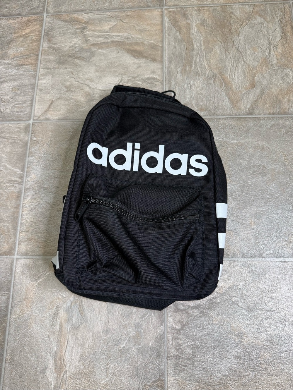 Addias Insulated Lunch Box Size Medium Black Preowned